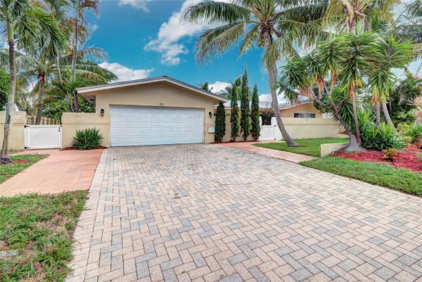 The Cove, 911 SE 11th St, Deerfield Beach, Florida 33441, image 1