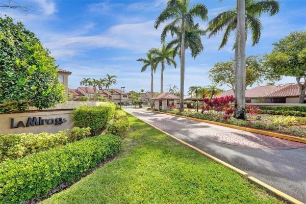 La Mirage, 3587 W Inverrary Blvd #3587, Lauderhill, Florida 33319, image 1