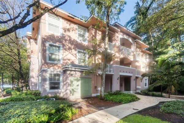 Cypress Pointe At Turtle Run, 6844 W Sample Rd #6844, Pompano Beach, Florida 33067, image 1