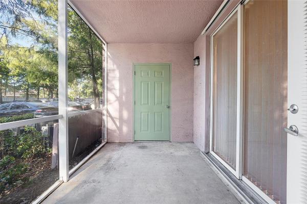 Cypress Pointe At Turtle Run, 6844 W Sample Rd, Coral Springs, Florida 33067, image 3