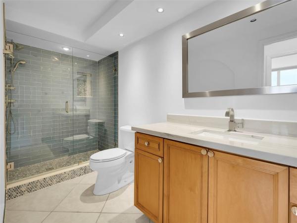Embassy Tower, 2715 N Ocean Blvd, Fort Lauderdale, Florida 33308, image 2