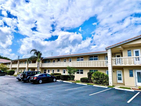 Venetian Park Gardens, 2115 NE 42nd Ct #208N, Lighthouse Point, Florida 33064, image 1