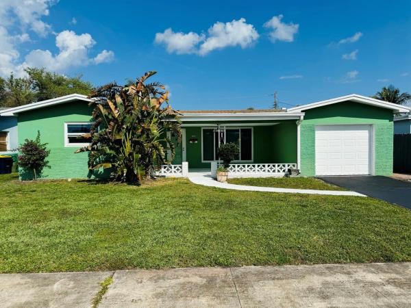 Andersons, 706 NW 9th Ave, Dania Beach, Florida 33004, image 1