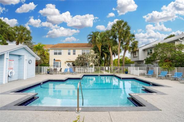 Edgewater Townhomes, 1979 NE 15th Ave, Fort Lauderdale, Florida 33305, image 3