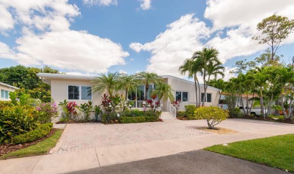 Coral Way Village, 8311 SW 32nd St, Westchester, Florida 33155, image 1