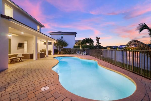 Sawgrass Bay At Heron Bay, 11960 NW 81st Ct, Parkland, Florida 33076, image 3