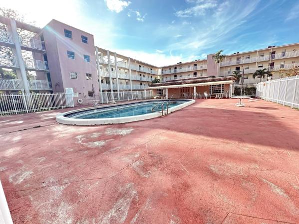 Brookfield Square, 2800 NW 56th Ave #106, Lauderhill, Florida 33313, image 1