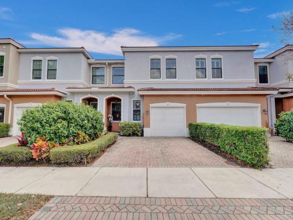 Gramercy Square, 141 Gramercy Square Dr, Delray Beach, Florida 33484, image 1