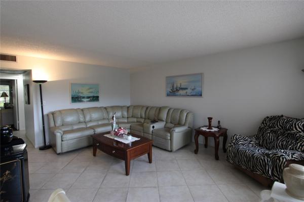 Bermuda Village, 1905 Bermuda Cir #H3, Coconut Creek, Florida 33066, image 1
