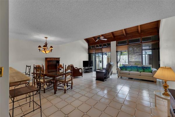 Villas West, 1091 Windward Dr #1, Pembroke Pines, Florida 33026, image 1