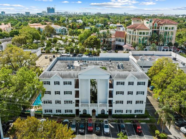 Las Olas Manor, 1212 SE 2nd Ct #101, Fort Lauderdale, Florida 33301, image 1