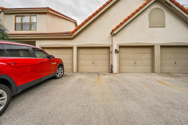 Coach Houses Of Town Place, 5790 Coach House Cir #H, Boca Raton, Florida 33486, image 2