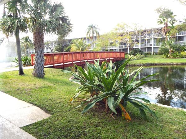 Deerfield Lake, 777 SE 2nd Ave #309B, Deerfield Beach, Florida 33441, image 1