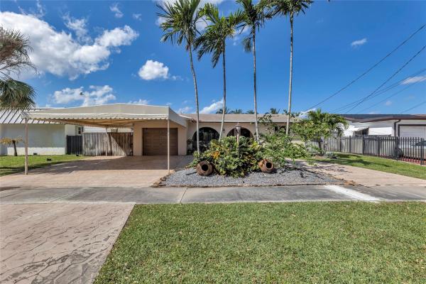 Sunset Isles, 2827 Mckinley St, Hollywood, Florida 33020, image 1