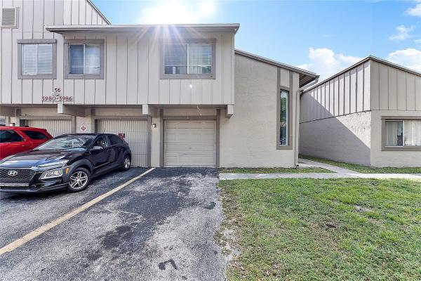Habitat 2, 5986 NW 21st St #56-E, Fort Lauderdale, Florida 33313, image 1