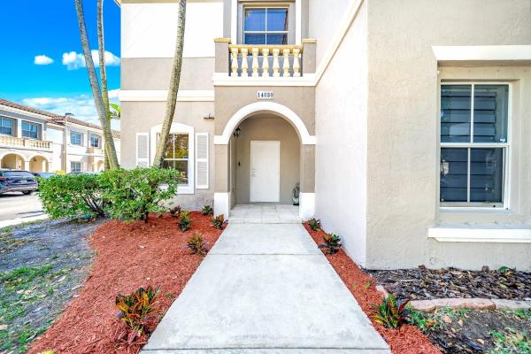 14030 SW 49th St #10, Hollywood, Florida 33027, image 1