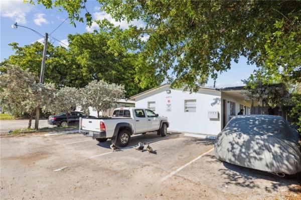Brysa Park, 3971 SW 12th Pl, Fort Lauderdale, Florida 33312, image 1