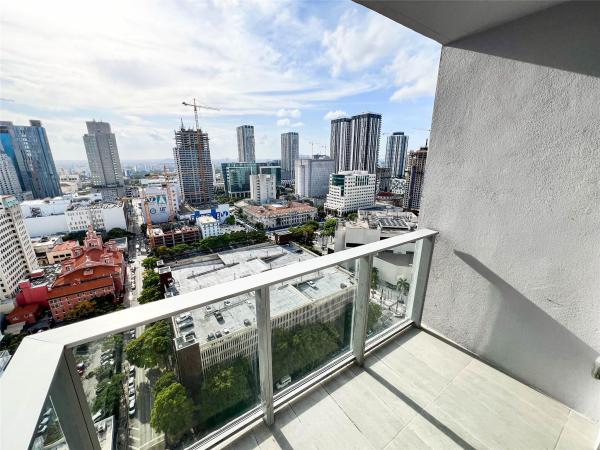 YotelPad Miami, 227 NE 2nd St #2702, Miami, Florida 33132, image 1