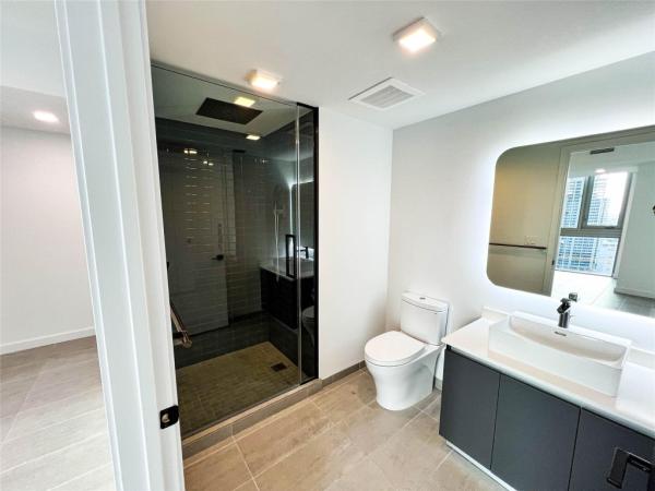 YotelPad Miami, 227 NE 2nd St #2702, Miami, Florida 33132, image 2