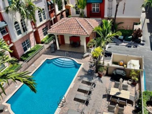 Villa Medici, 1033 NE 17th Way #802, Fort Lauderdale, Florida 33304, image 1