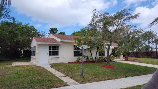 Hathaway Park, 1020 SE 3rd St, Boynton Beach, Florida 33435, image 1