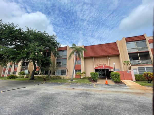 Oakbrook Village, 8100 SW 24th St #112, North Lauderdale, Florida 33068, image 1