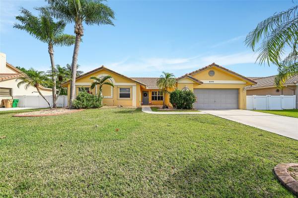 Hawkes Bluff, 5010 King Arthur Ave, Davie, Florida 33331, image 1