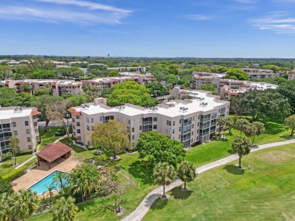 Sabal Palm Of Pine Island Ridge, 1831 Sabal Palm Dr #205, Davie, Florida 33324, image 1
