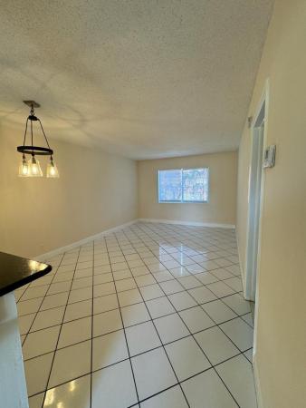 Bonita Springs, 3300 NE 10th Ter #19, Pompano Beach, Florida 33064, image 1