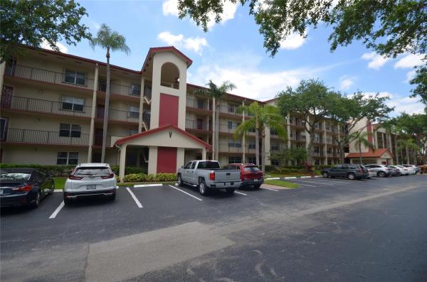 Cambridge At Century Village, 1000 SW 128th Ter #201, Hollywood, Florida 33027, image 1