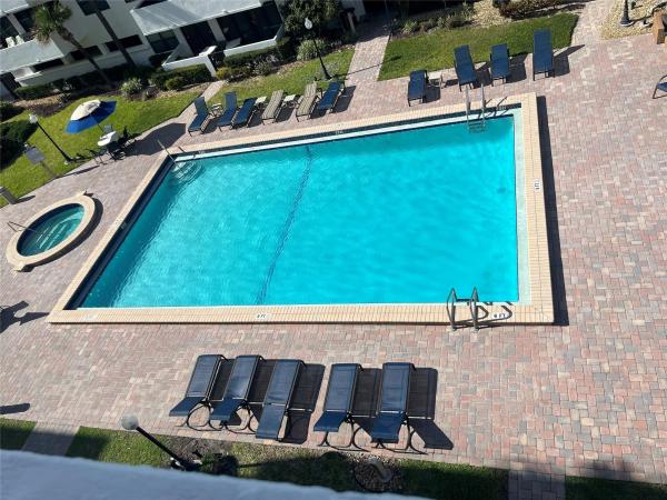 The Beach House, 330 SE 20th Ave #412, Deerfield Beach, Florida 33441, image 2