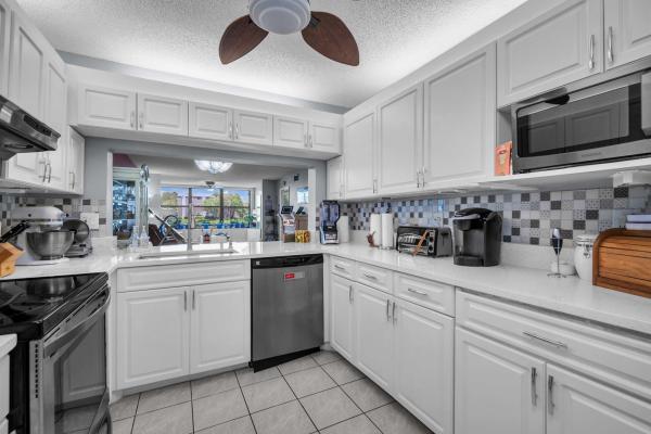 Clairmont At Kings Point, 10412 E Clairmont Cir #107, Fort Lauderdale, Florida 33321, image 1