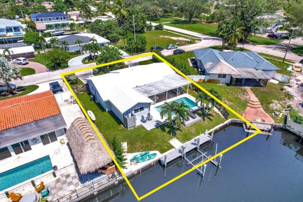 Boca Islands, 252 SW 14th Pl, Boca Raton, Florida 33432, image 1