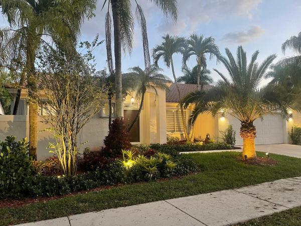 Waterford Landing At Country Isles, 1875 Water Ridge Ct, Weston, Florida 33326, image 1