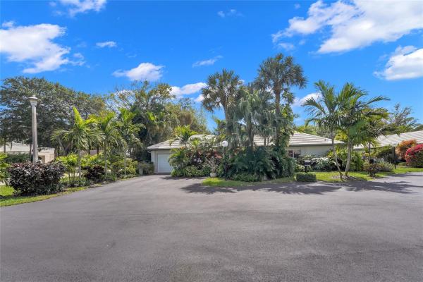 Cypress Estates At Palm-Aire, 1017 E Cypress Dr, Pompano Beach, Florida 33069, image 1