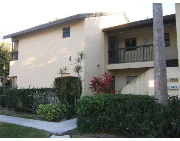 Karanda Village, 3683 Cocoplum Cir #3530, Pompano Beach, Florida 33063, image 1