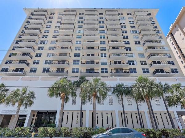 Golden Horn, 427 Golden Isles Dr #6E, Hallandale Beach, Florida 33009, image 1