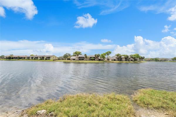 Sunrise Island, 4025 N Nob Hill Rd #108, Sunrise, Florida 33351, image 1