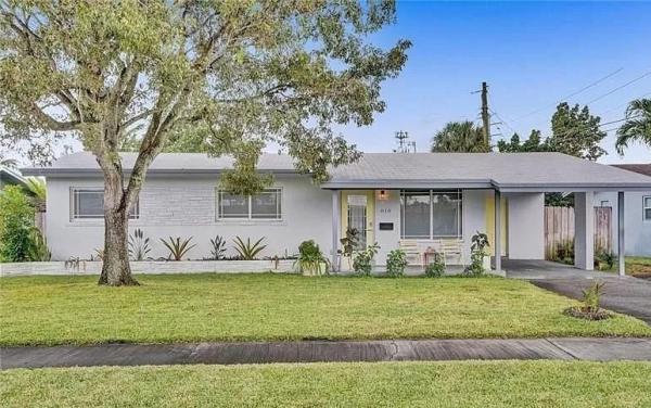 Jenada Villas, 818 NW 28th Ct, Wilton Manors, Florida 33311, image 1
