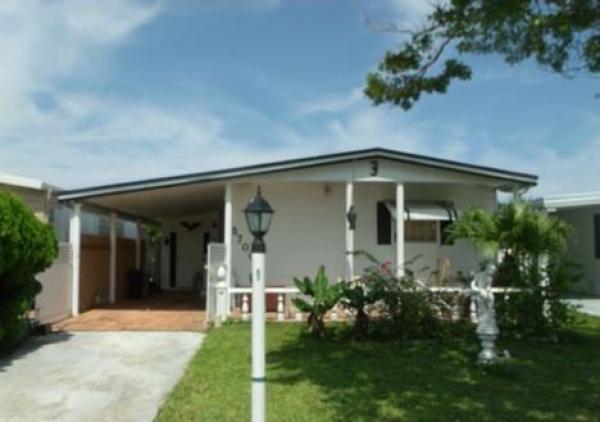 Ravenswood Estates Marinas, 5700 Lagoon Dr, Dania Beach, Florida 33312, image 1