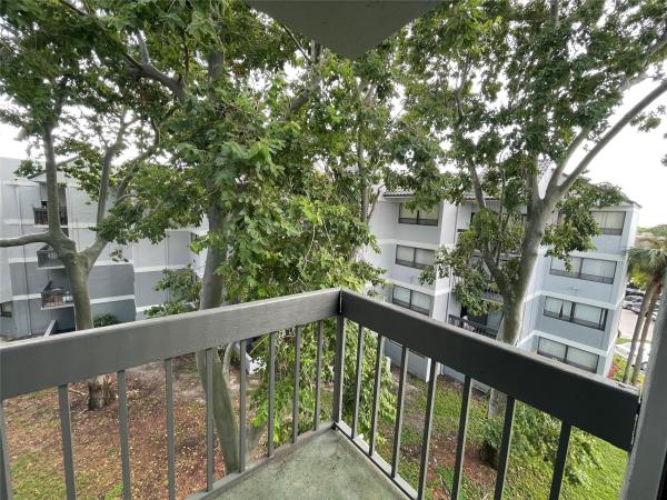 Presidential Golfview, 1750 N Congress Ave #410, West Palm Beach, Florida 33401, image 3