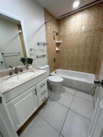 Wimbledon, 1771 NW 58th Ave #12, Lauderhill, Florida 33313, image 3