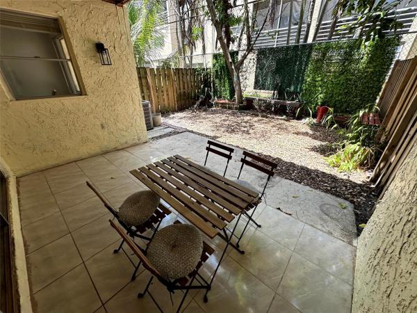Wimbledon, 1771 NW 58th Ave #12, Lauderhill, Florida 33313, image 2