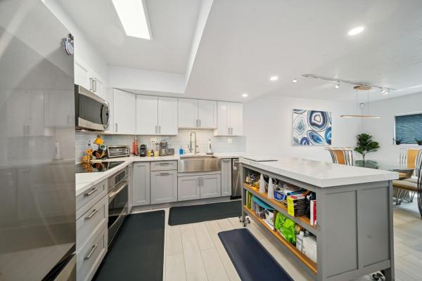 Laguna Pointe At California Club, 20810 San Simeon Way #108, Ives Estates, Florida 33179, image 1