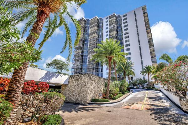 Bonavista, 3375 N Country Club Dr #207, Aventura, Florida 33180, image 1