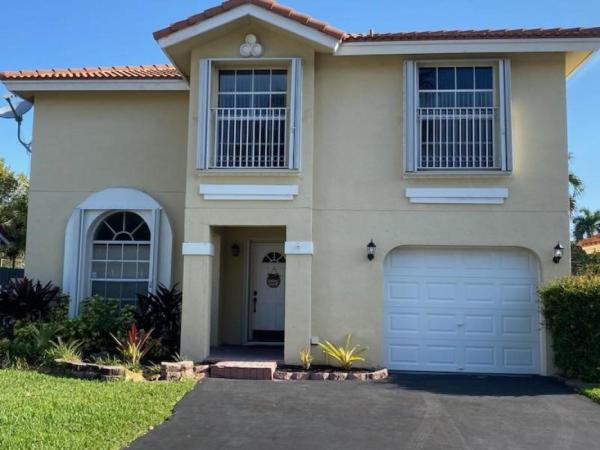 Garden Homes At Country Isles, 1497 Garden Rd, Weston, Florida 33326, image 1