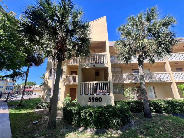 Bermuda Club, 5980 NW 64th Ave #201, Fort Lauderdale, Florida 33319, image 1
