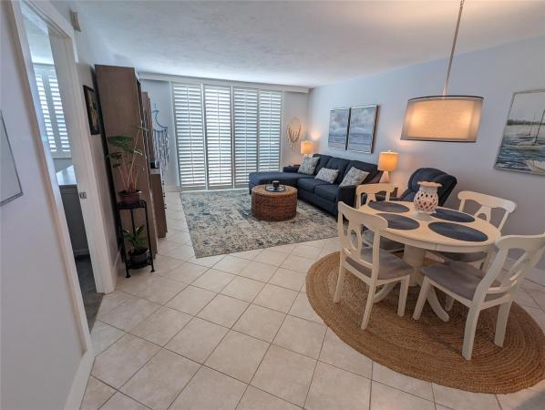 Drake Tower, 1800 N Andrews Ave #7E, Fort Lauderdale, Florida 33311, image 1