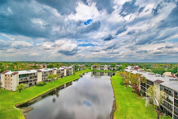 Huntington Lakes 1, 14460 Strathmore Ln #807, Delray Beach, Florida 33446, image 3