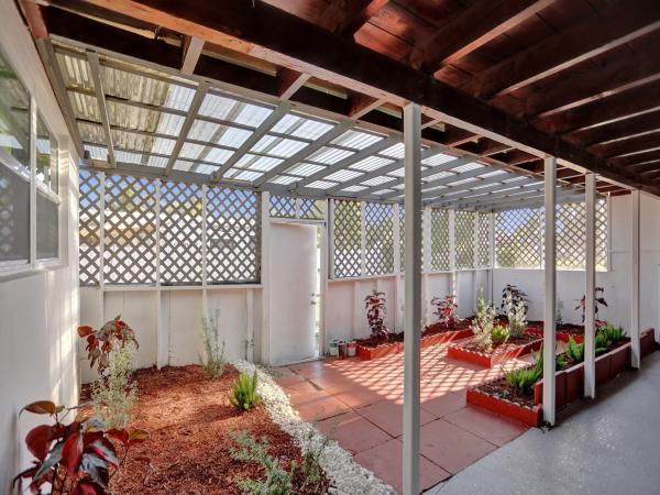 Scott Lake Manor, 1620 NW 179th Ter, Miami Gardens, Florida 33169, image 3